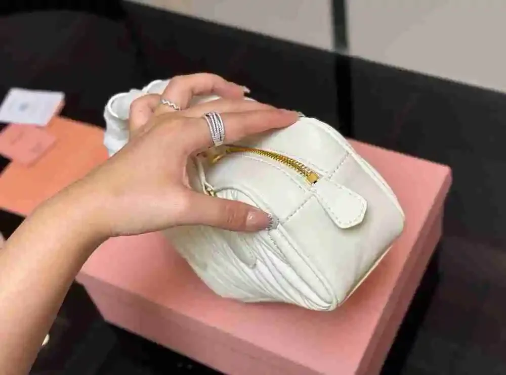 💎Miu Miu White Matelassé Logo Mini Top Handle Zipper Handbag